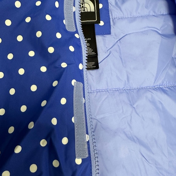 The North Face Kids Blue Polka Dot Jacket size M (10/12) inside is puffer - Picture 8 of 11